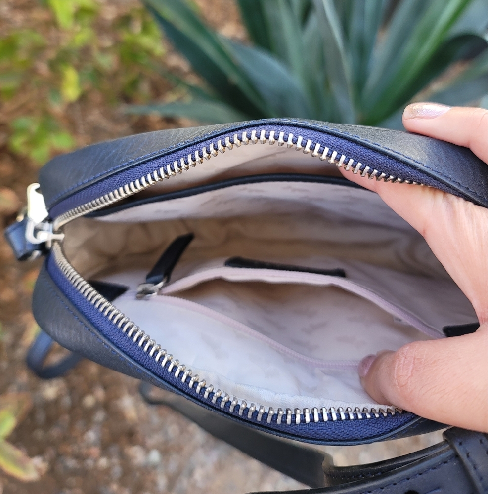Radley London Black Crossbody Bag - Picture 5 of 13